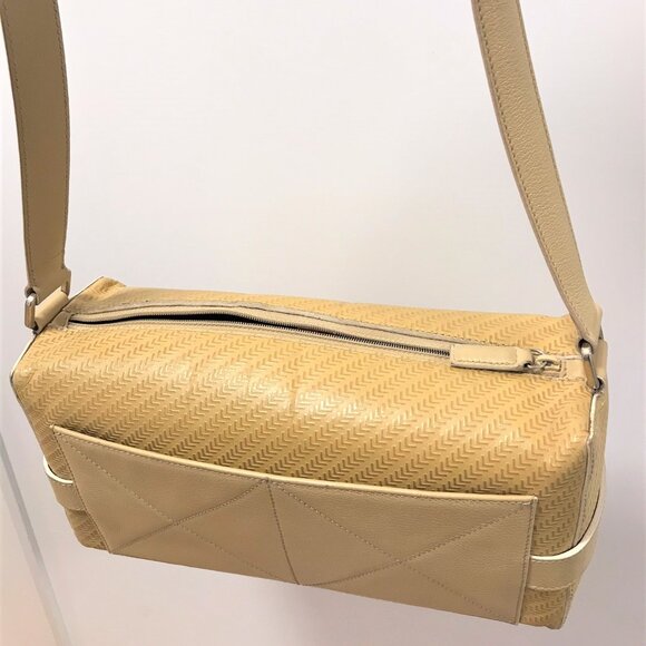 Lancel Designer Beige Tan Leather Shoulder Bag Branded Lining Dust Bag included - Picture 2 of 14